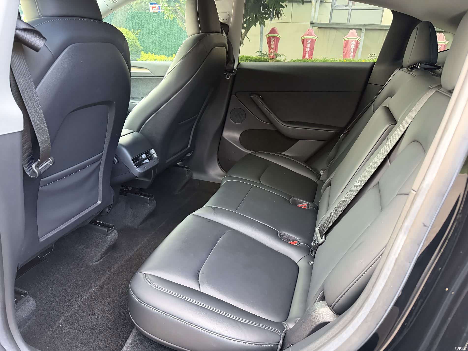 Tesla Model Y, 2023 8