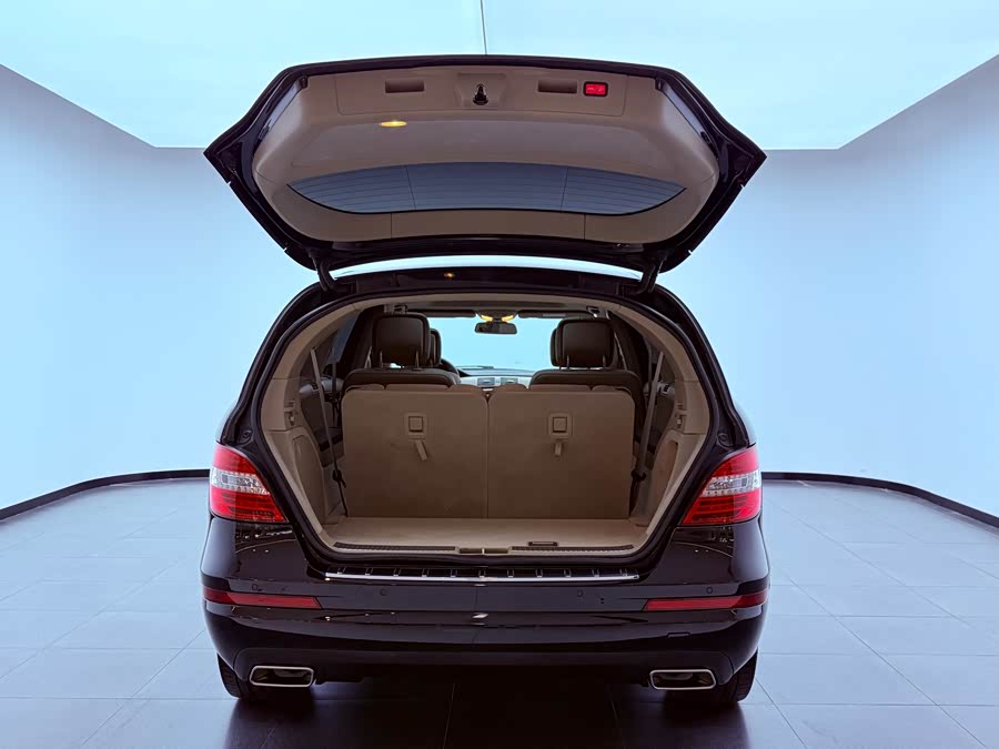 Mercedes-Benz R-Class 2017, фото 32