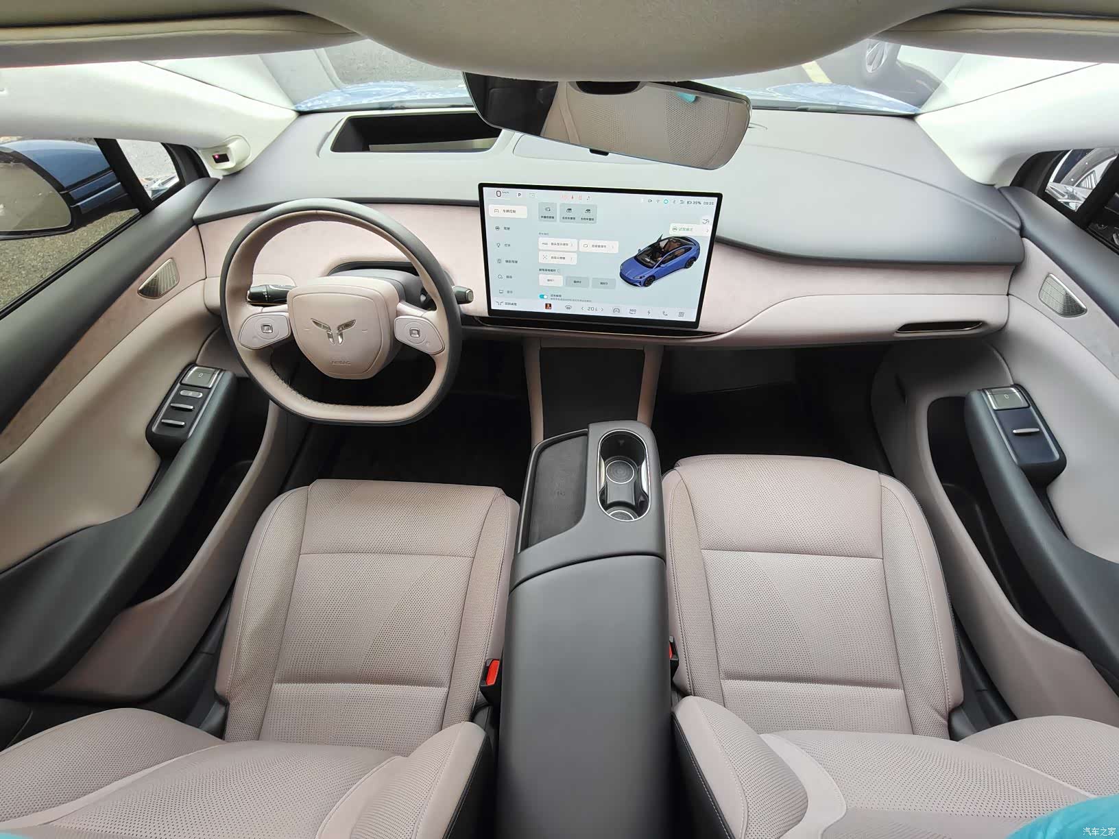 Hongqi 05, 2025 22