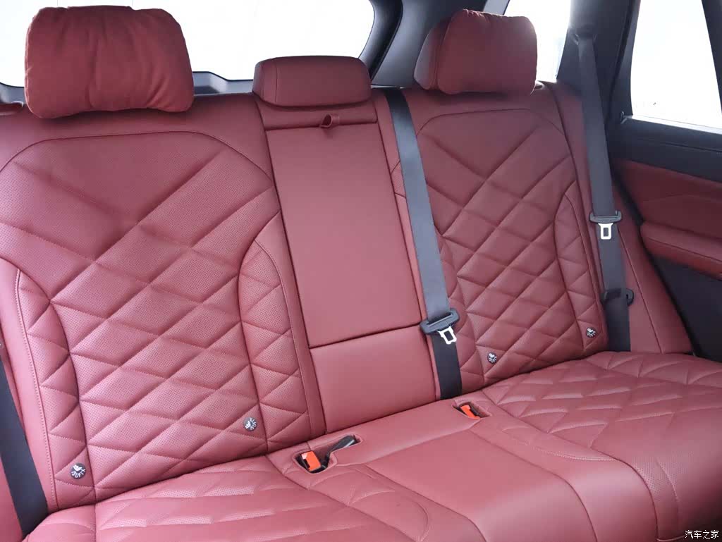 BMW X5, 2026 23