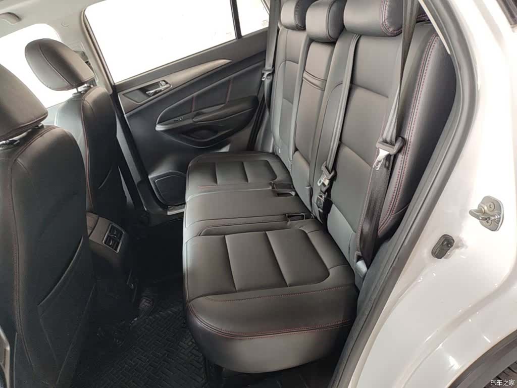 Changan CS75, 2015 17