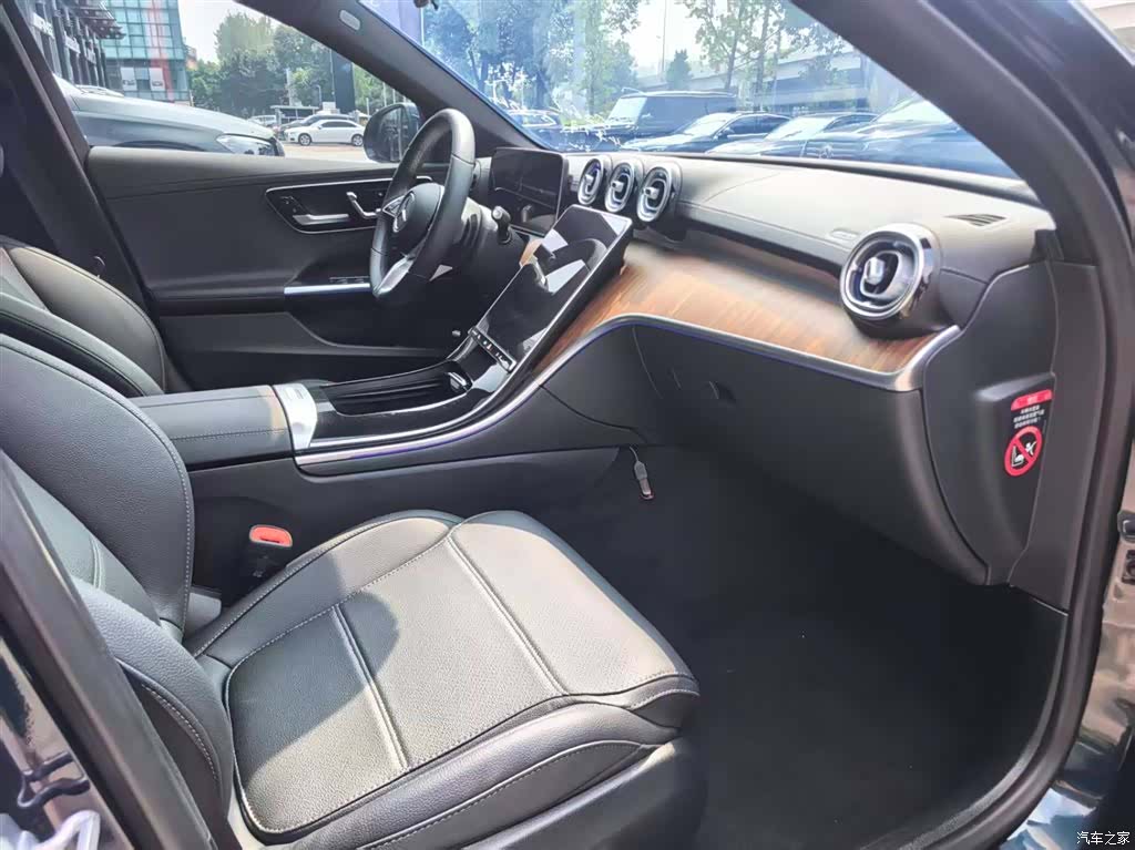 Mercedes-Benz C-Class, 2024 12
