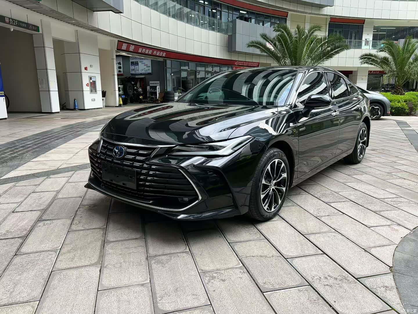 Toyota Avalon, 2023 1