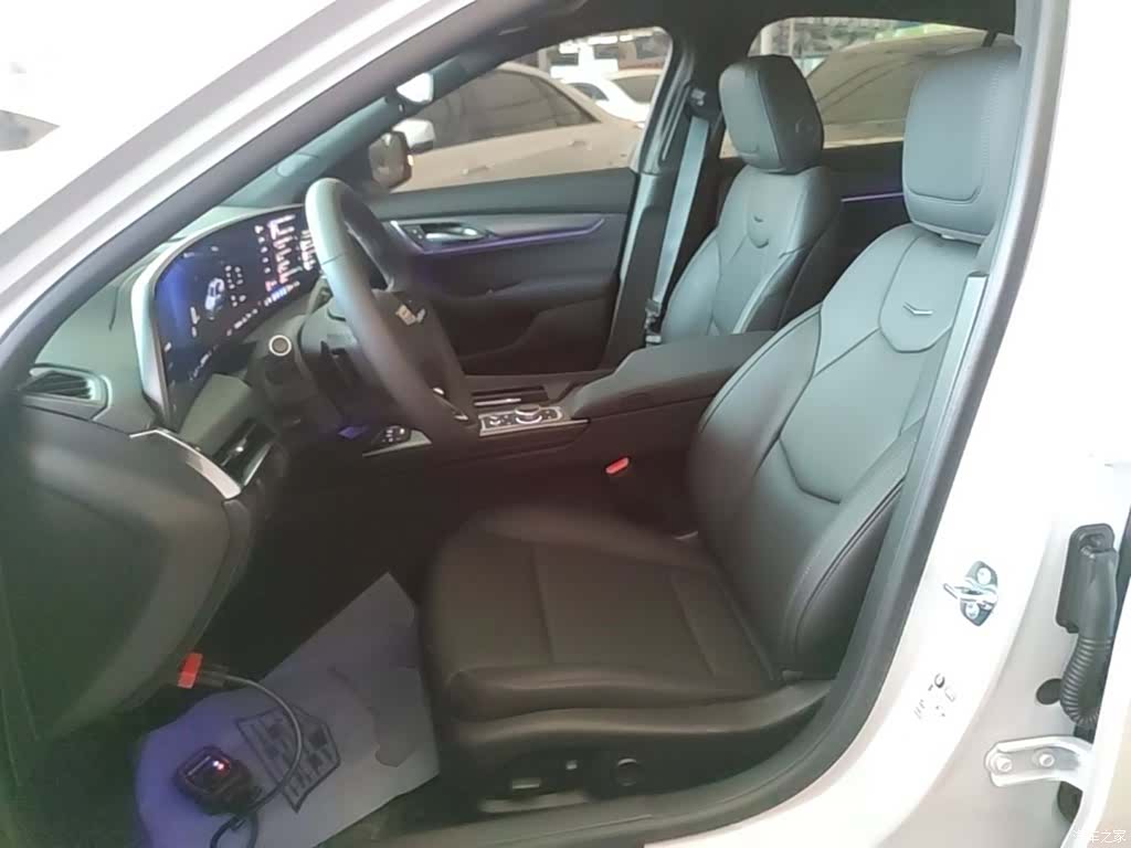 Cadillac CT5, 2025 15