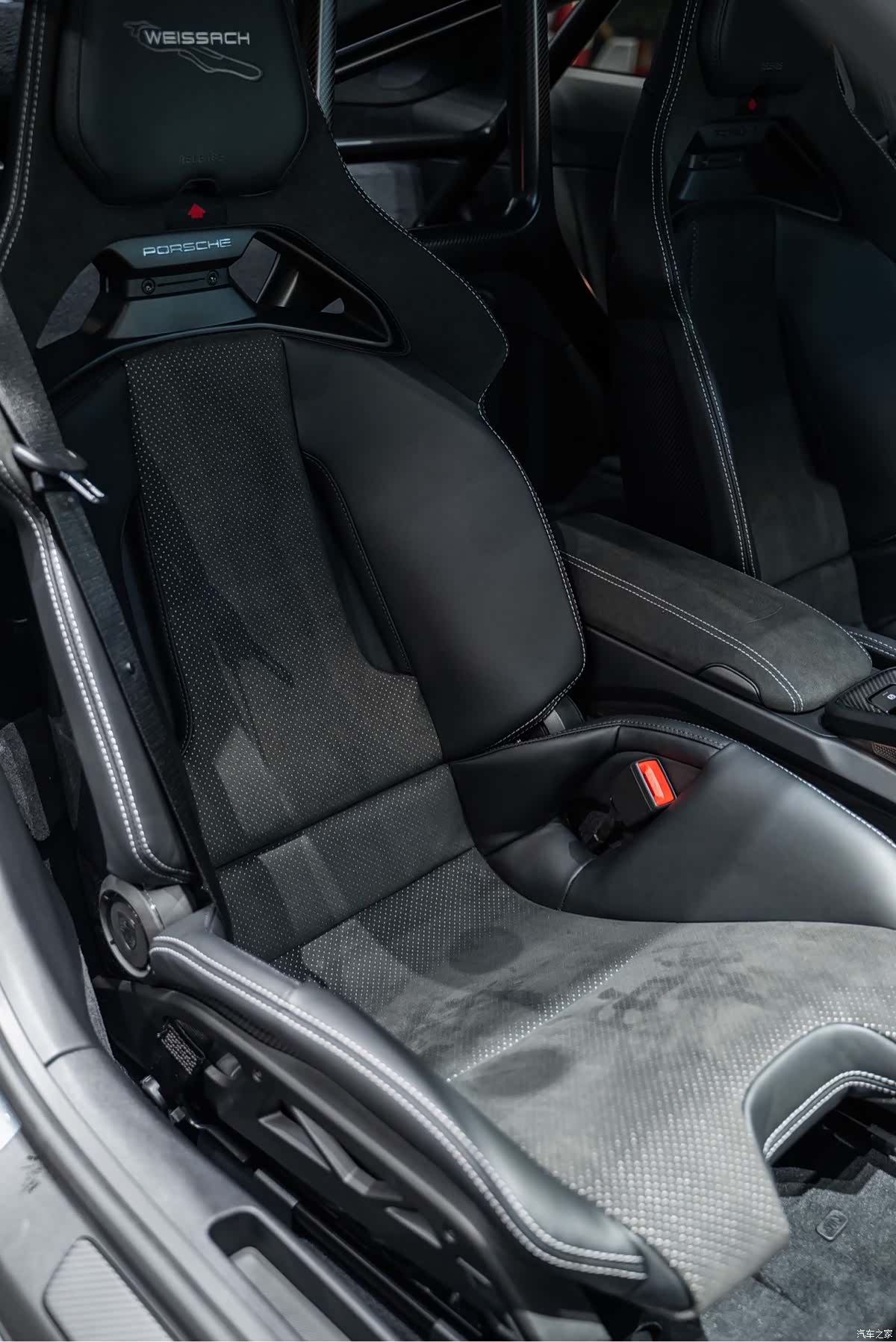 Porsche 911, 2025 18