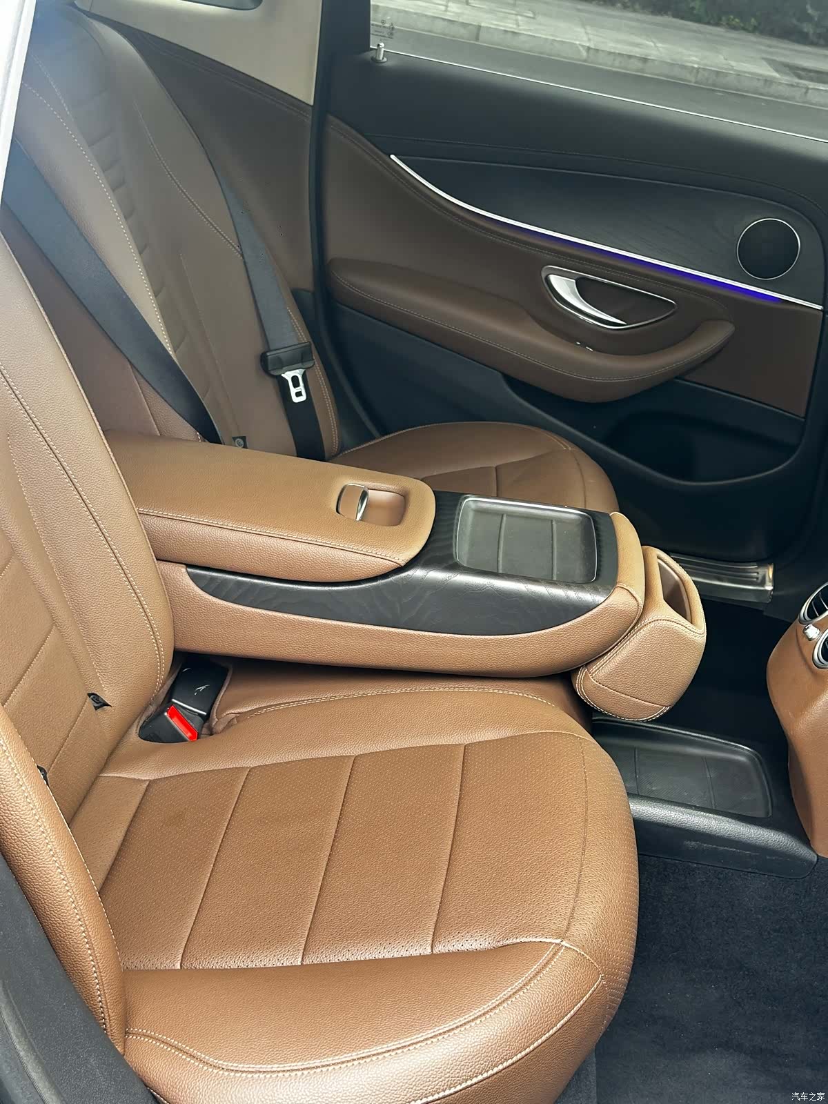 Mercedes-Benz E-Class, 2018 21