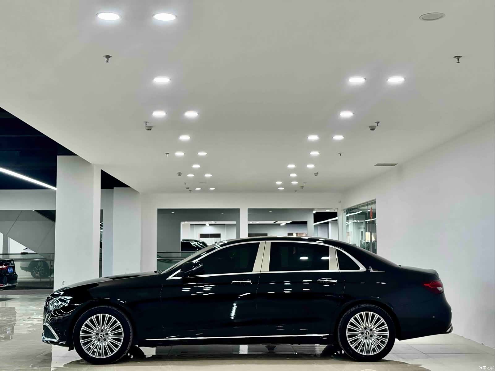 Mercedes-Benz E-Class, 2022 15
