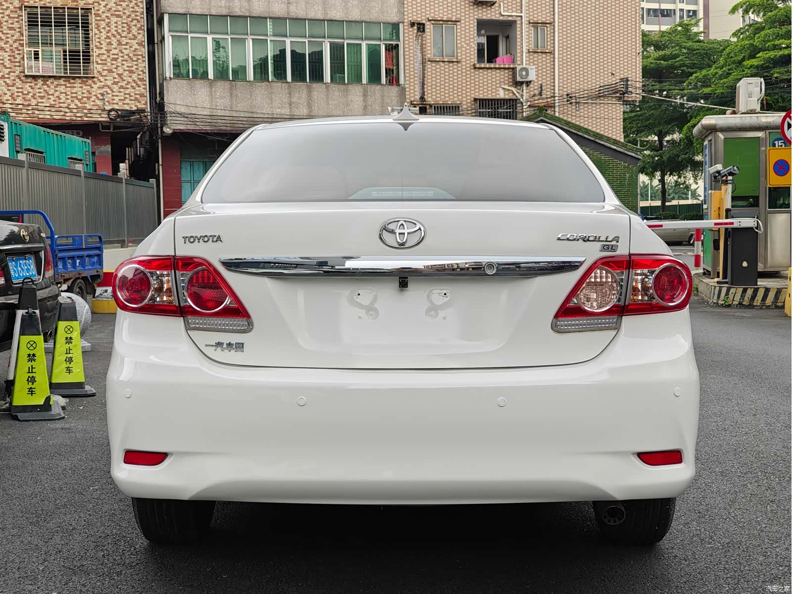 Toyota Corolla, 2013 11