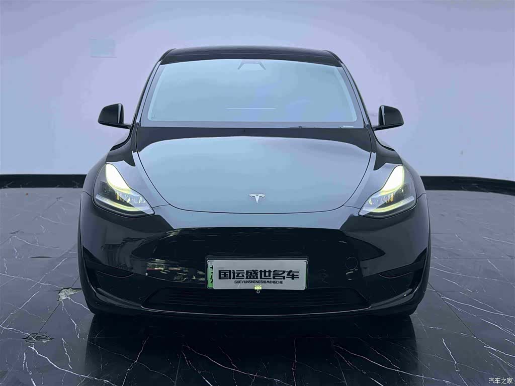 Tesla Model Y, 2023 2
