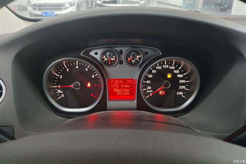 Ford Focus, 2011 14