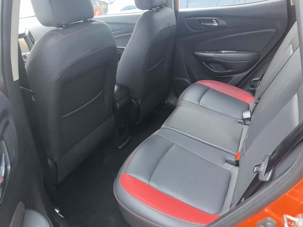 Changan CS15, 2017 17