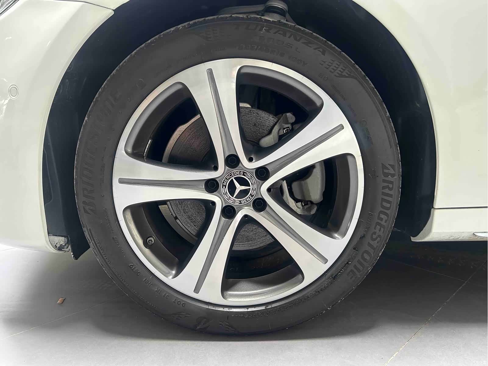Mercedes-Benz E-Class, 2019 3