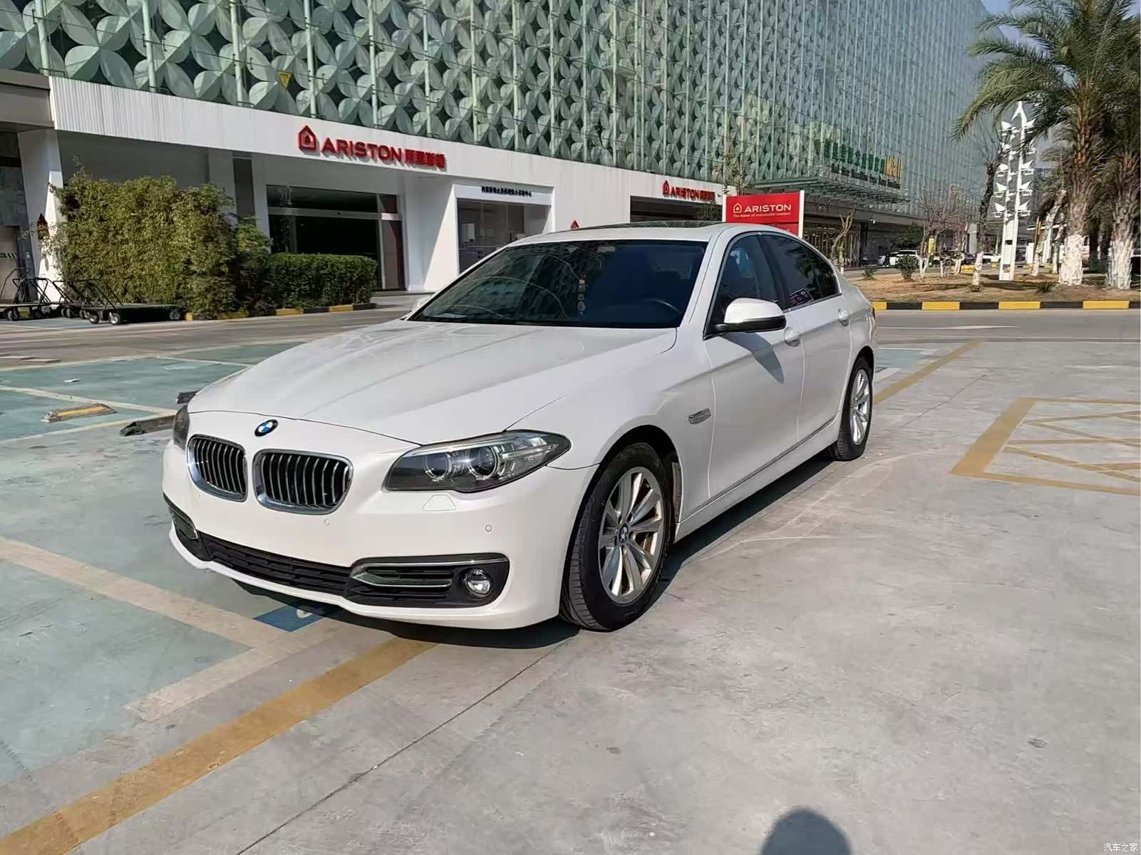 BMW 5 Series, 2015 1