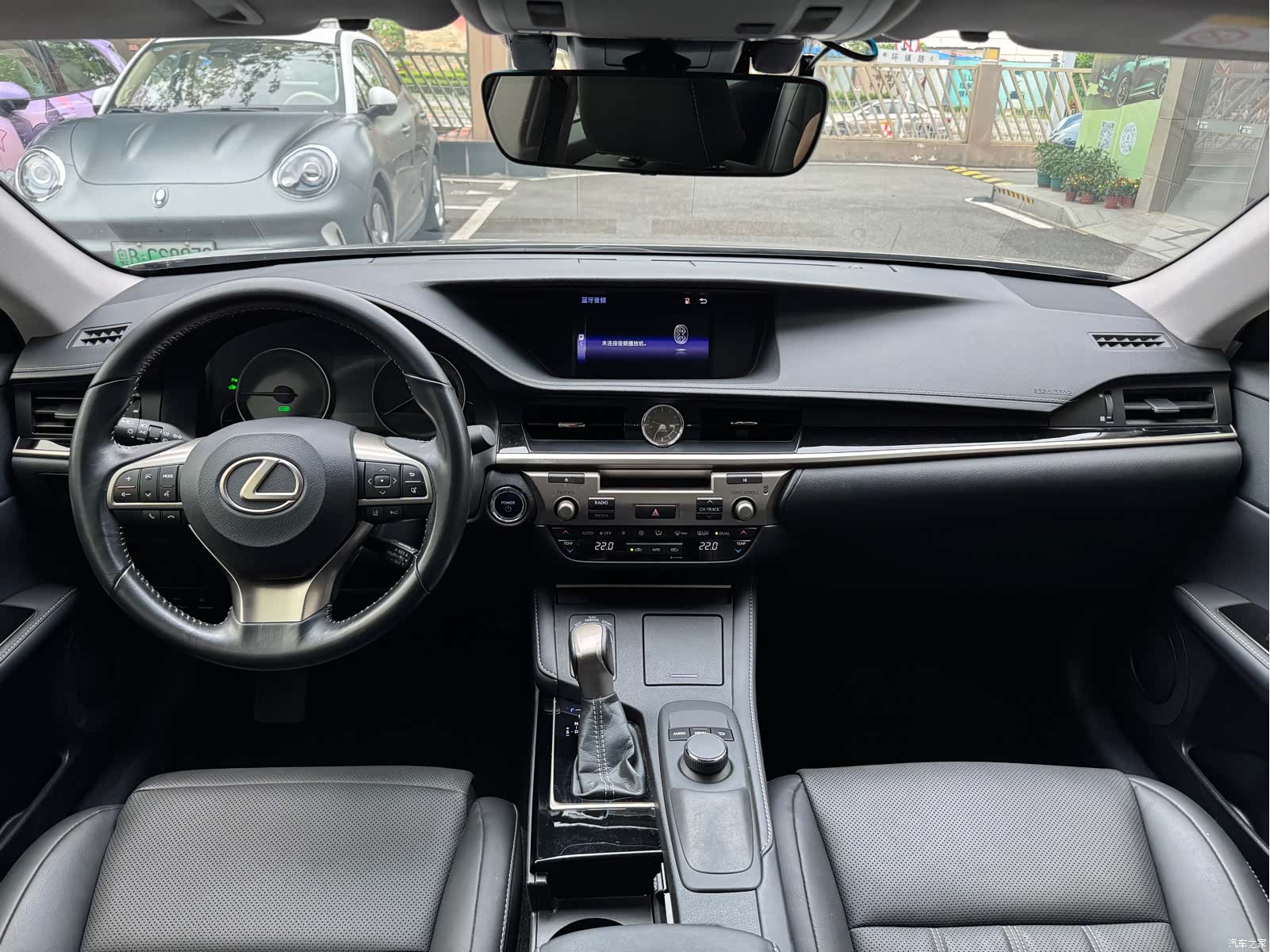 Lexus ES, 2018 3