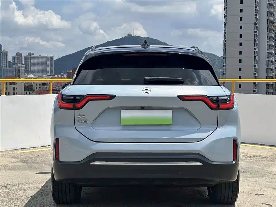 NIO ES6