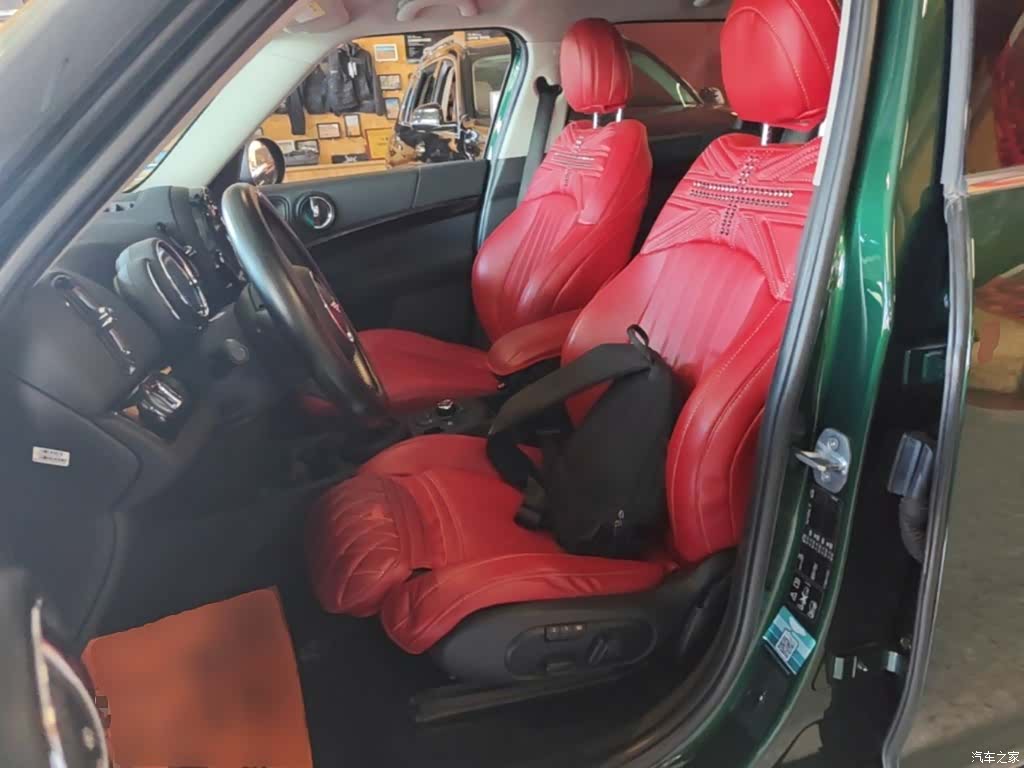 Mini Countryman, 2019 15