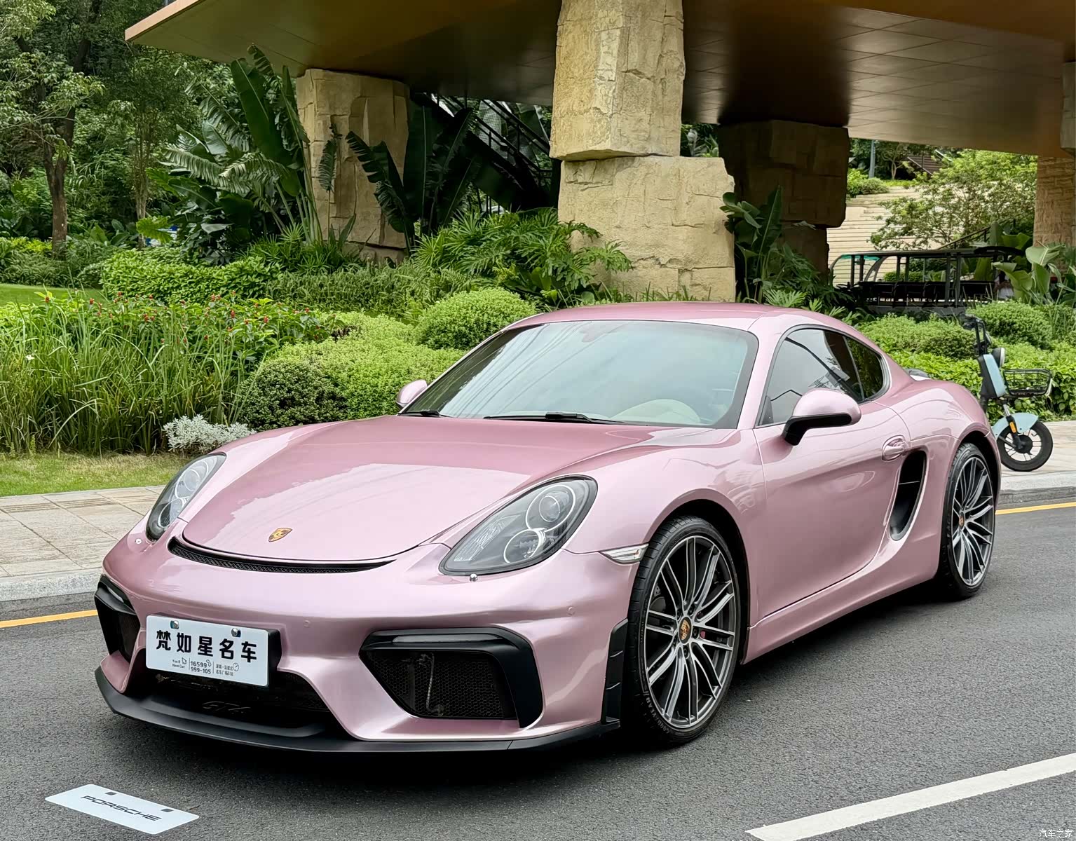Porsche Cayman, 2013 1
