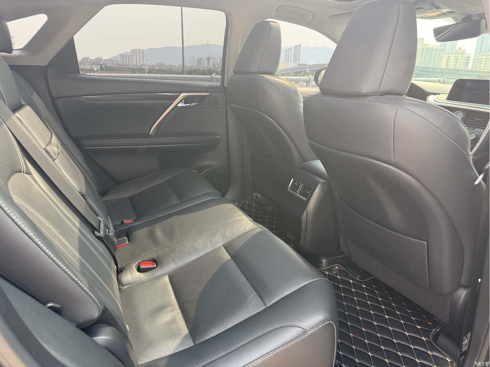 Lexus RX, 2019 11