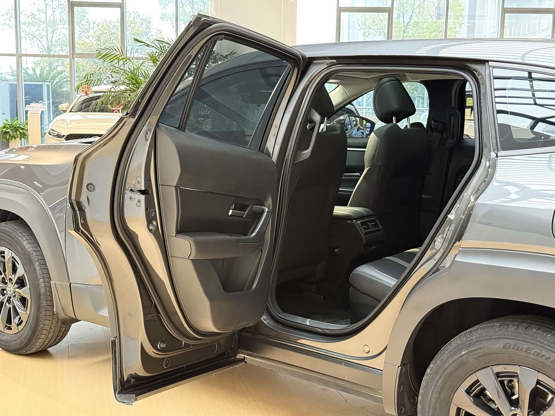 Mazda CX-50, 2023 8