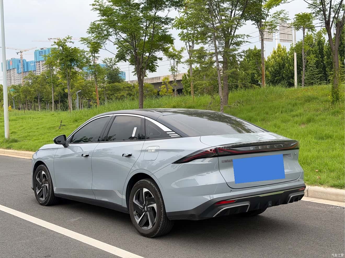 Geely Galaxy L6, 2024 4