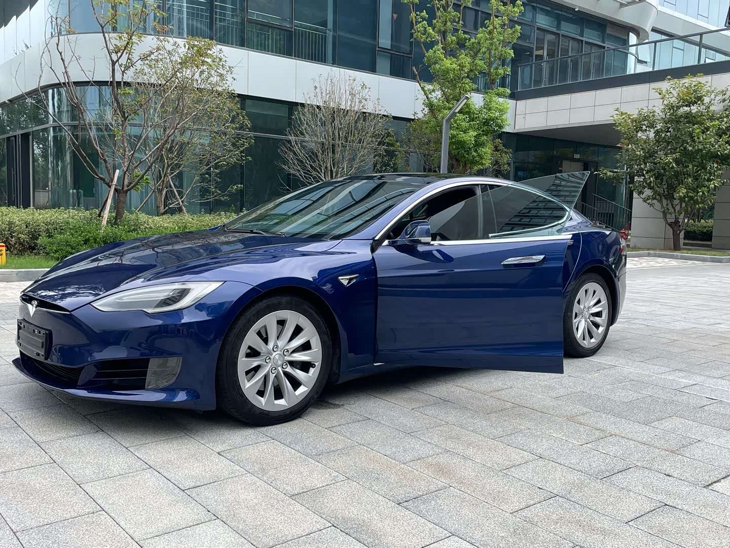 Tesla Model S, 2017 8