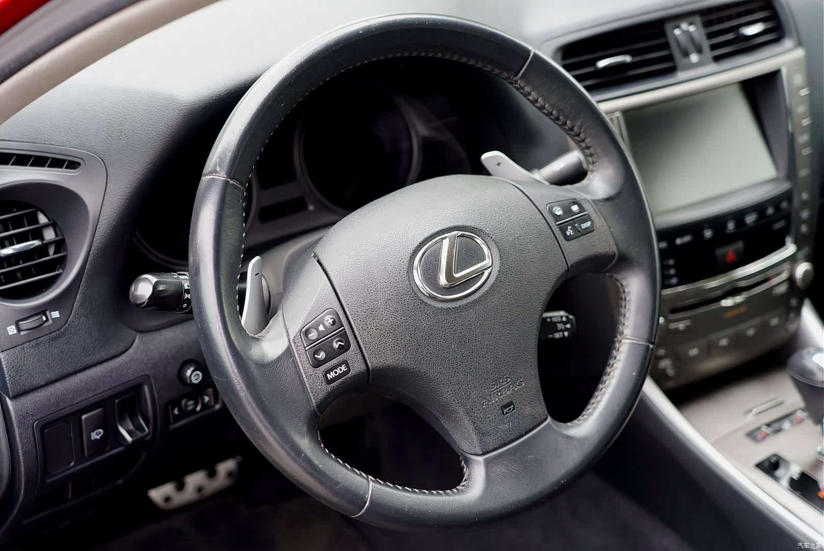 Lexus IS, 2010 7
