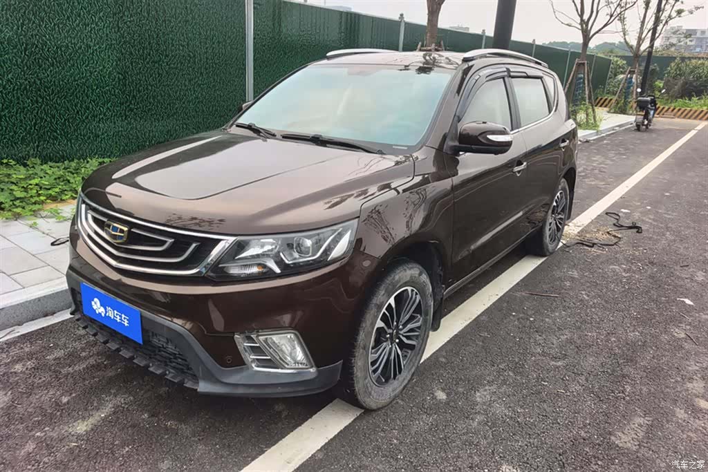 Geely X6, 2017 1