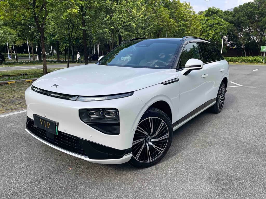 Xpeng G9