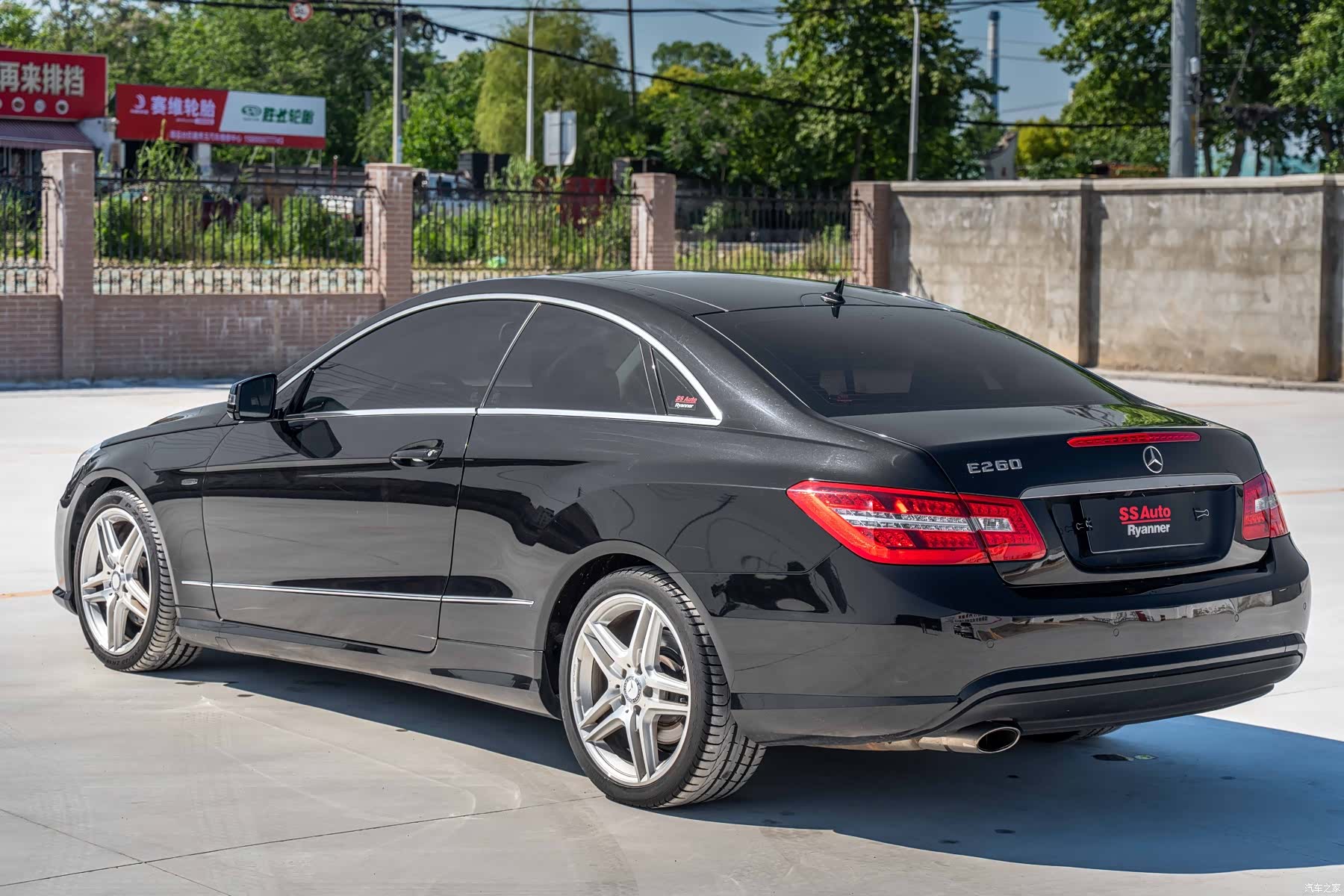Mercedes-Benz E-Class, 2013 все фото