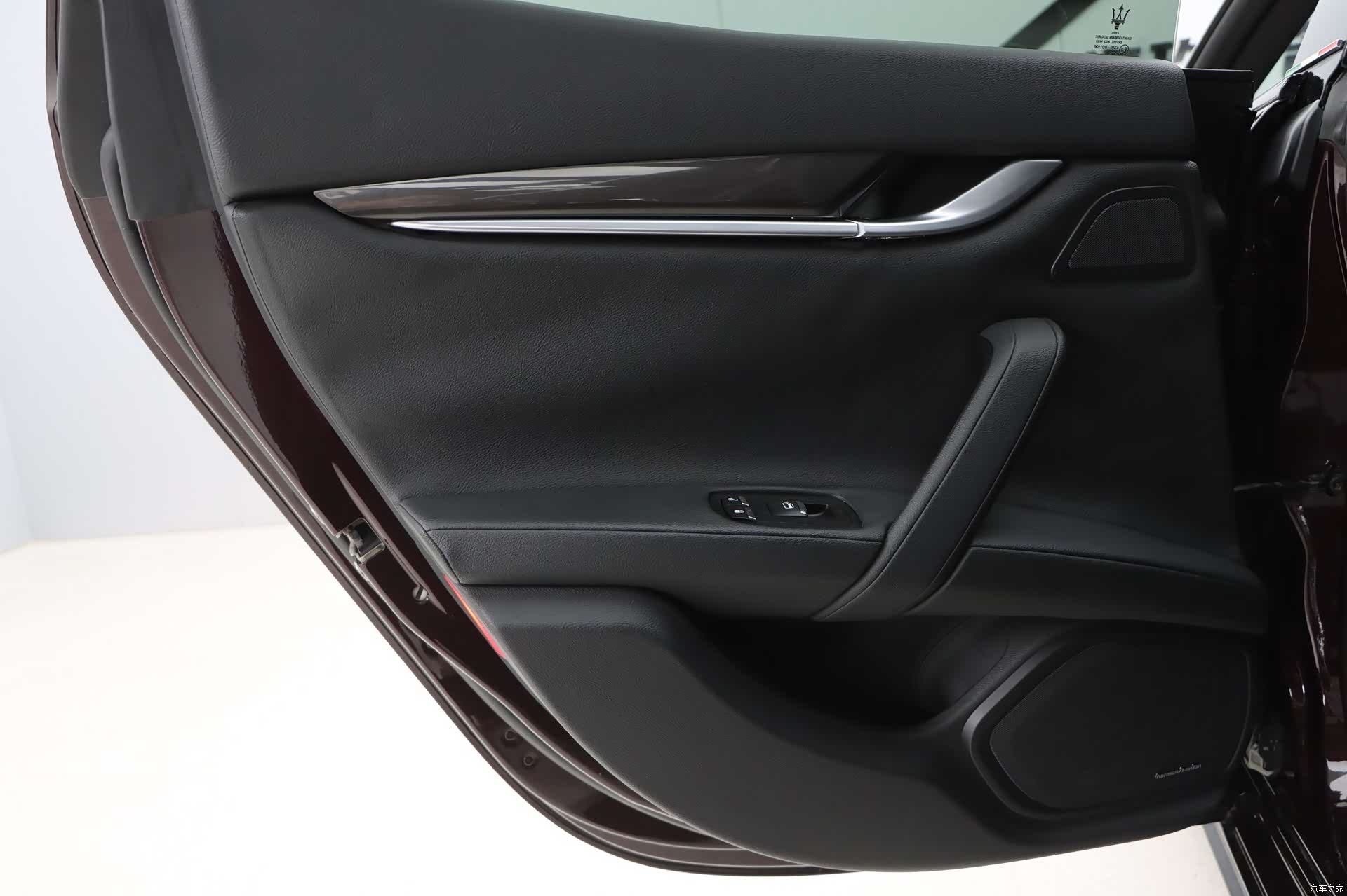 Maserati Ghibli, 2015 26