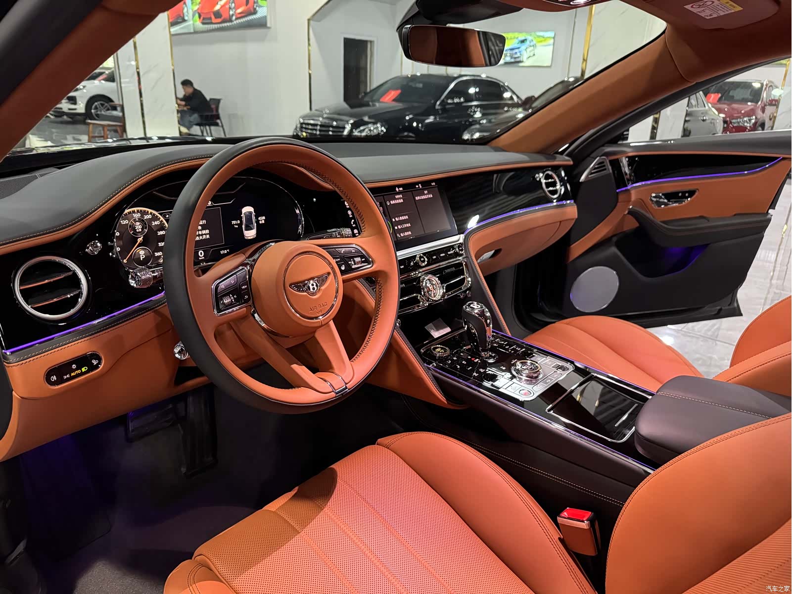 Bentley Flying Spur, 2025 все фото