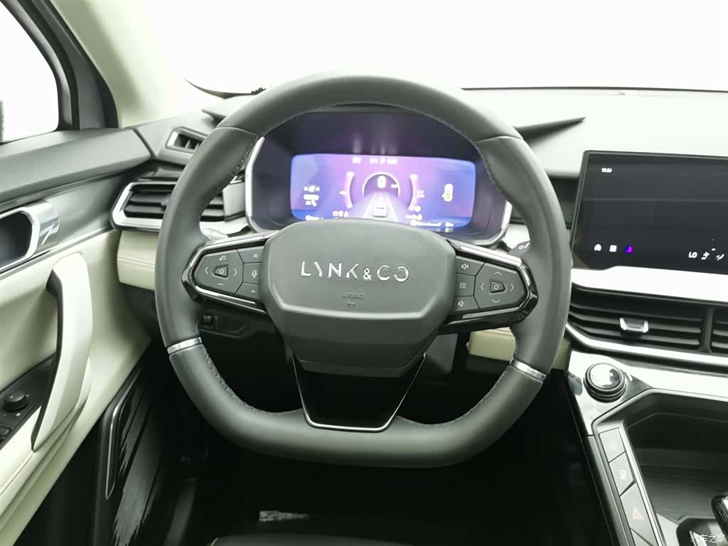Lynk & Co 02, 2022 11