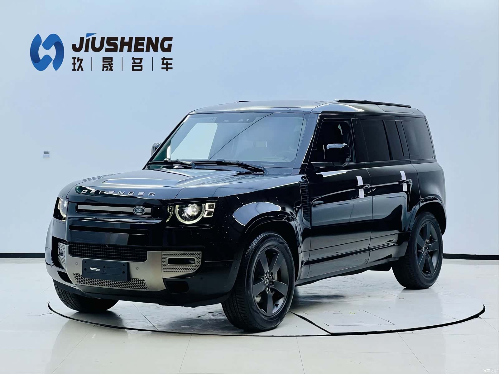Land Rover Defender, 2025 1
