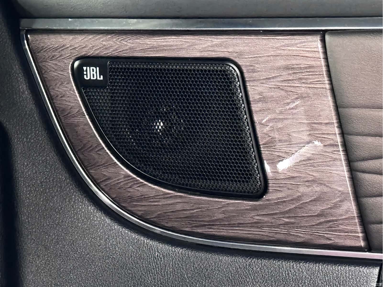 Toyota Alphard, 2024 27