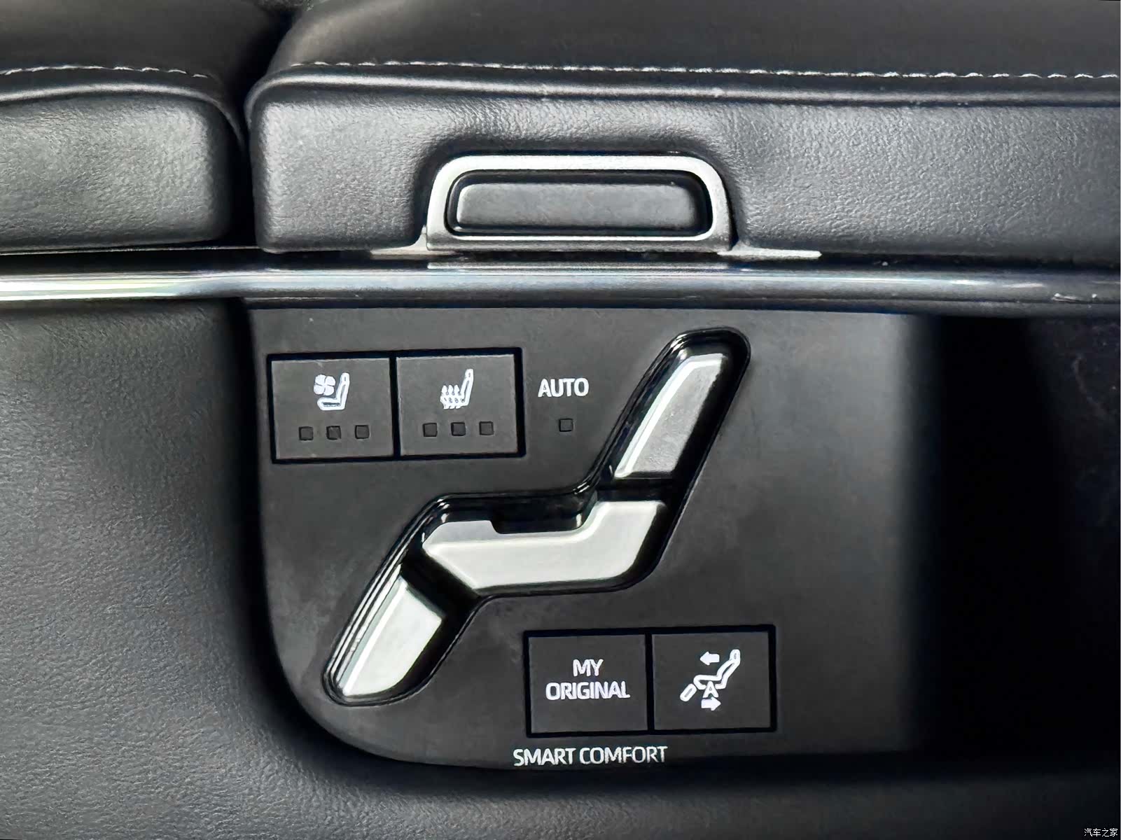 Toyota Alphard, 2024 36
