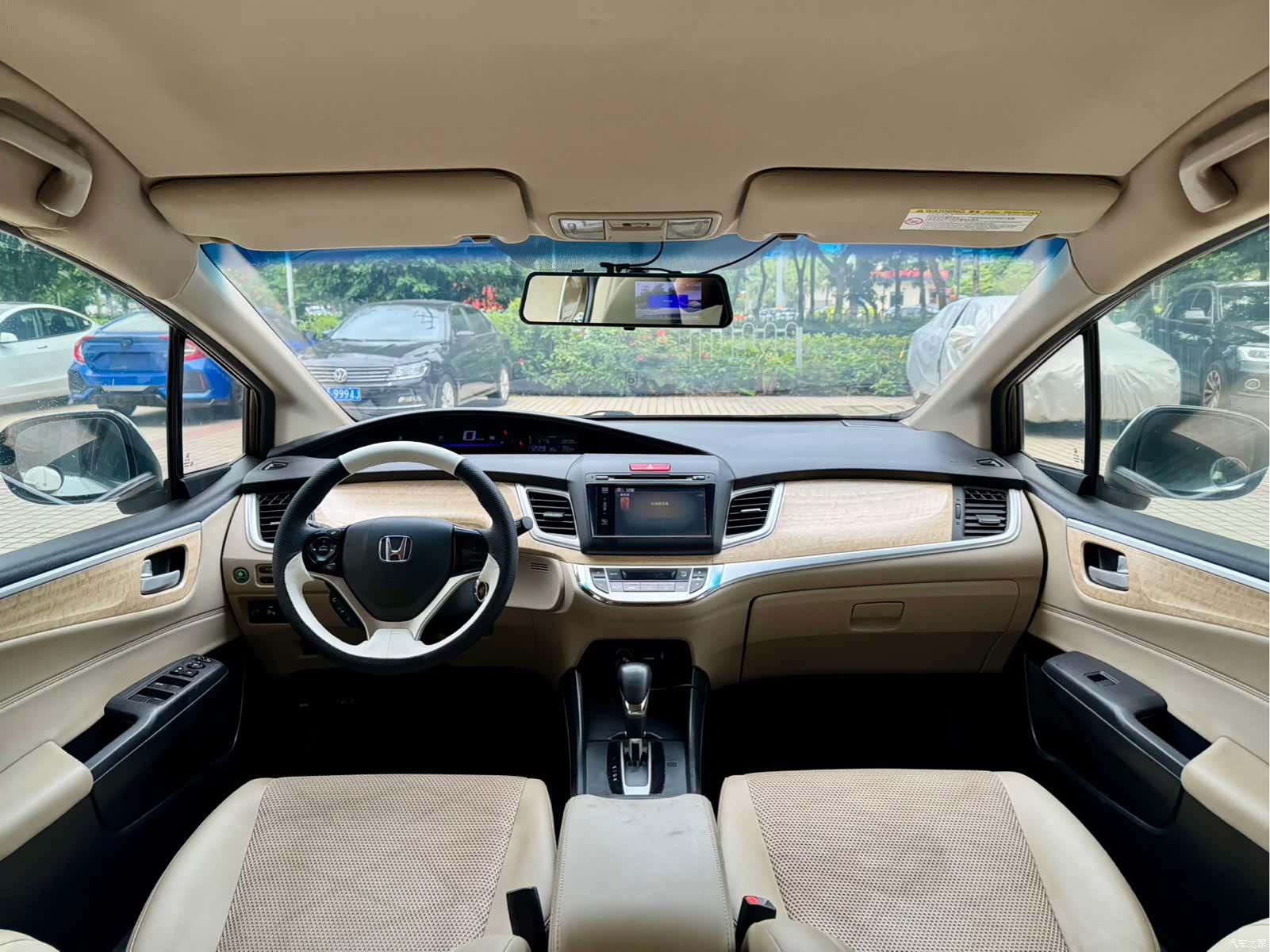 Honda Jade, 2014 4