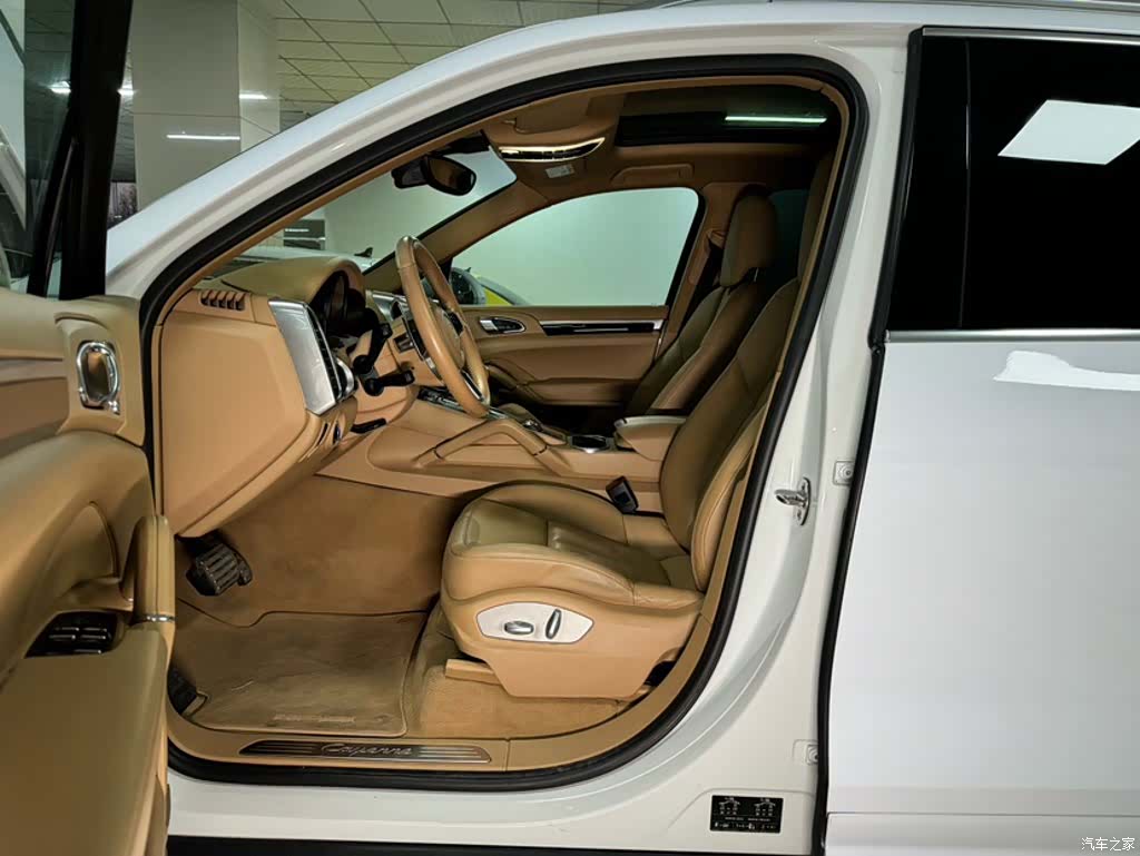 Porsche Cayenne, 2015 6