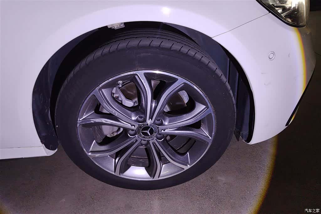 Mercedes-Benz E-Class, 2023 6