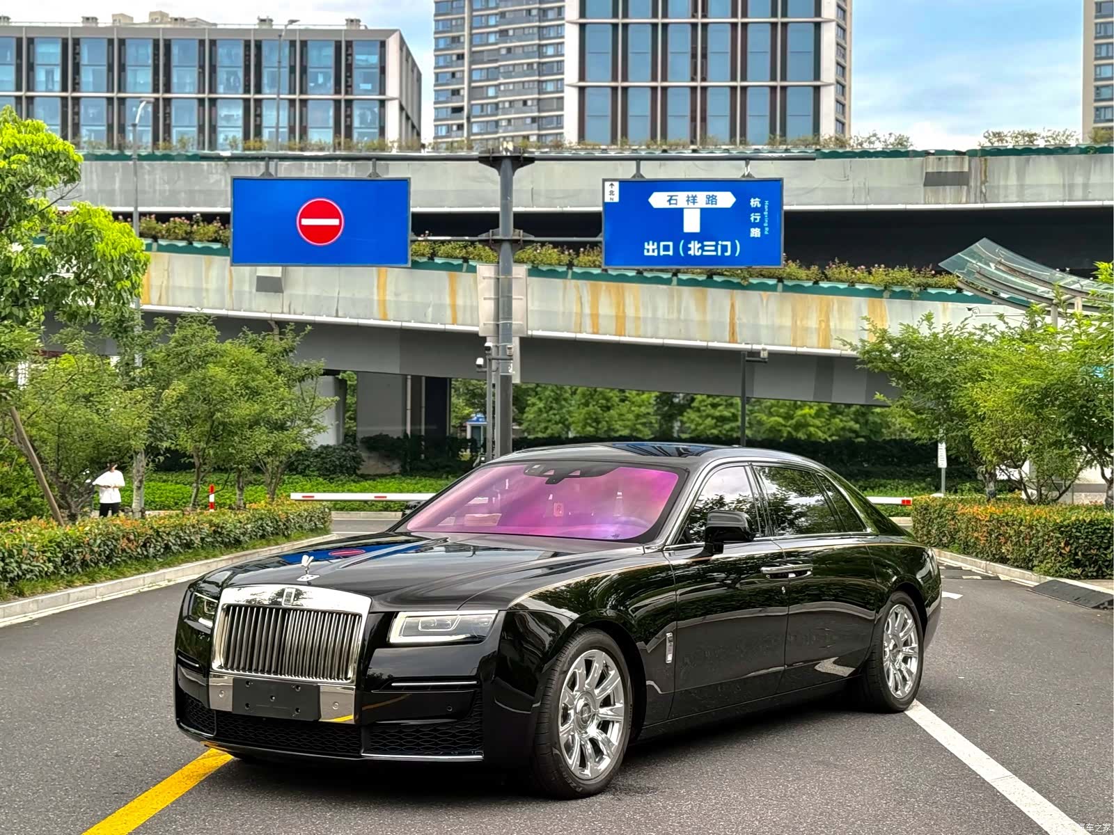 Rolls-Royce Ghost, 2022 3