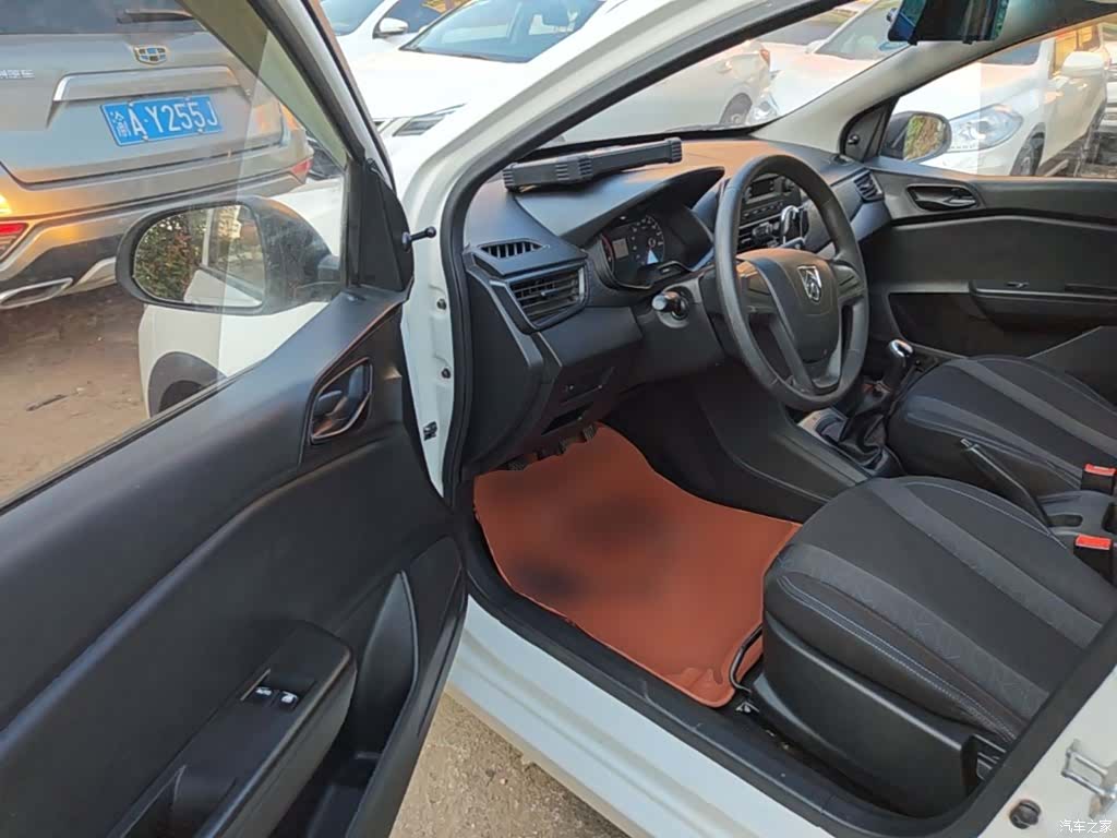 Wuling 310, 2017 16