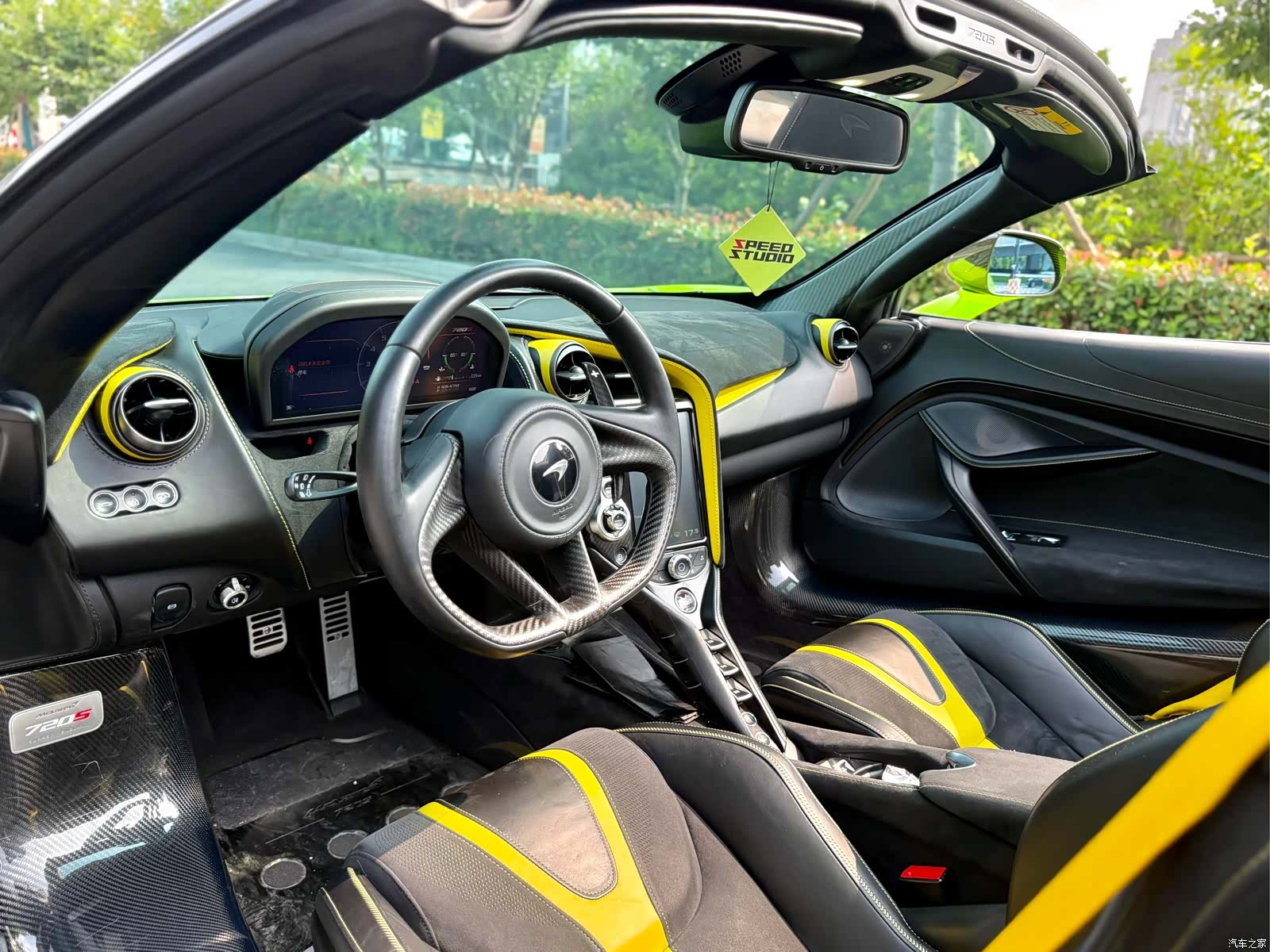 McLaren 720S, 2020 4