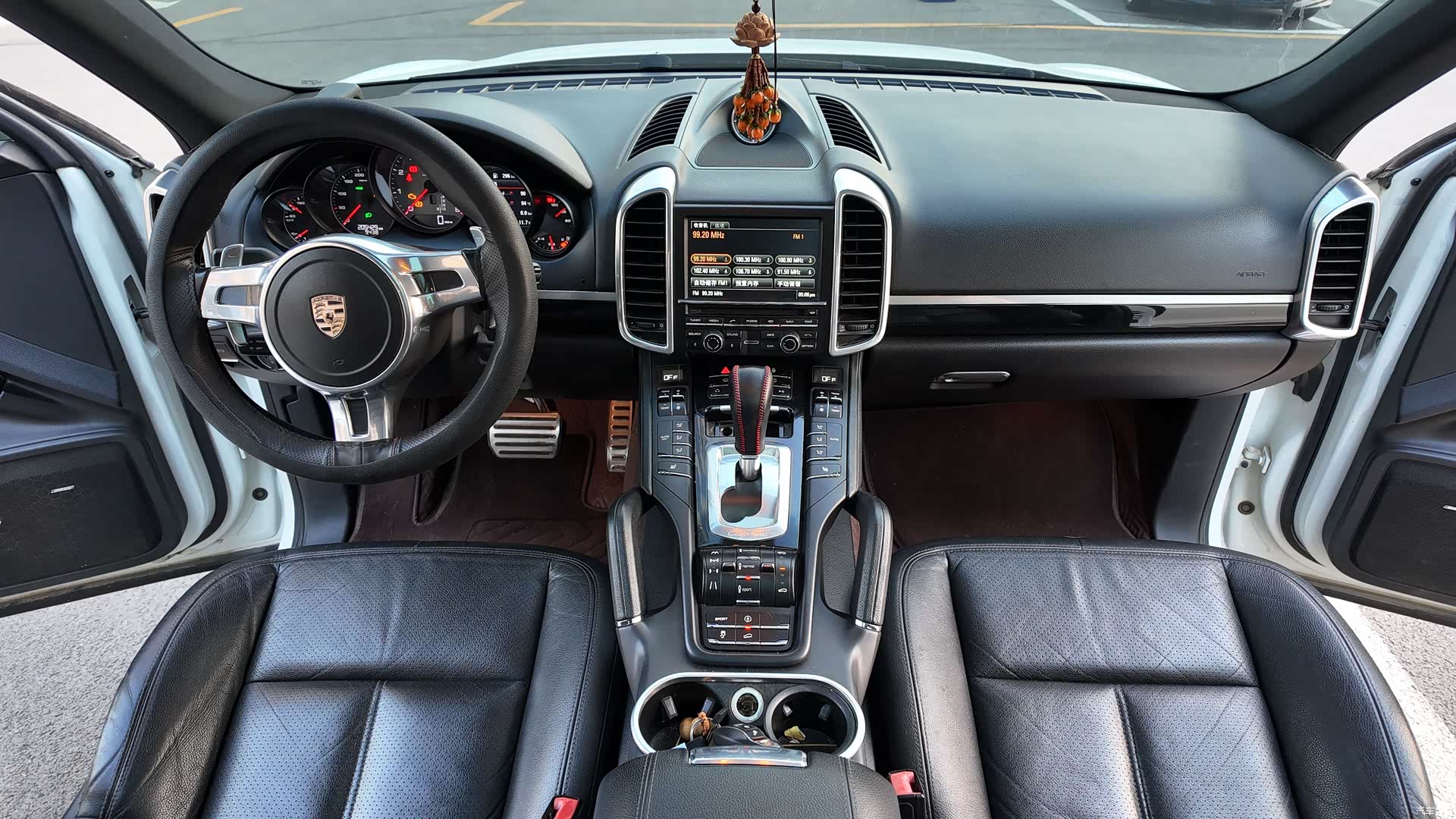 Porsche Cayenne, 2012 8