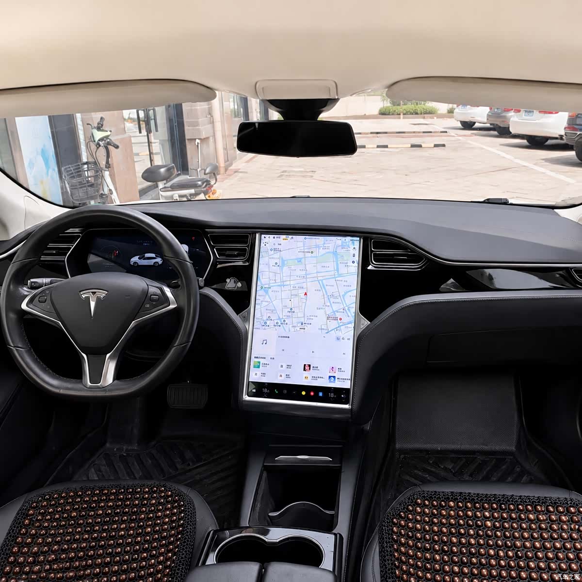 Tesla Model S, 2016 7