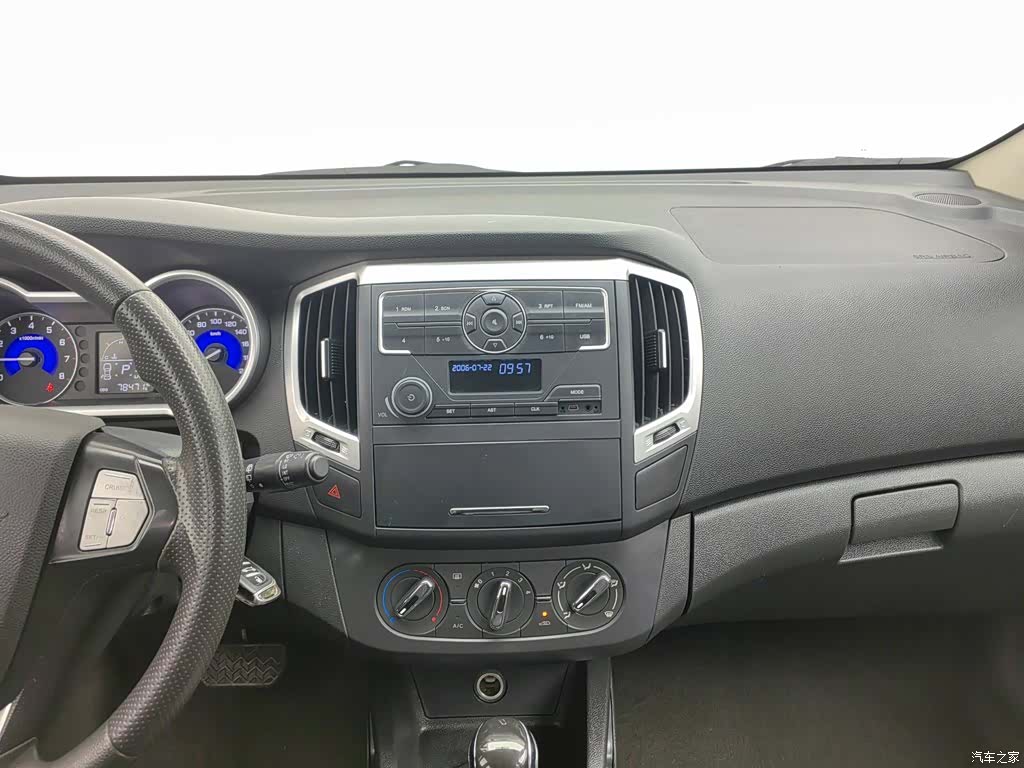 DongFeng AX3, 2016 12