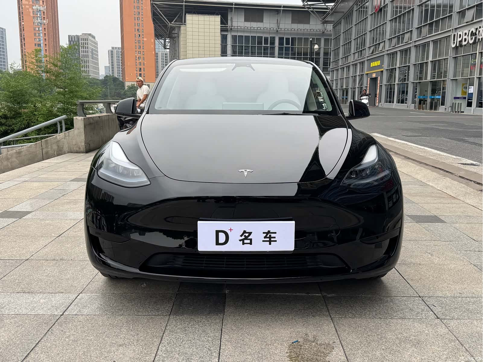 Tesla Model Y, 2023 2