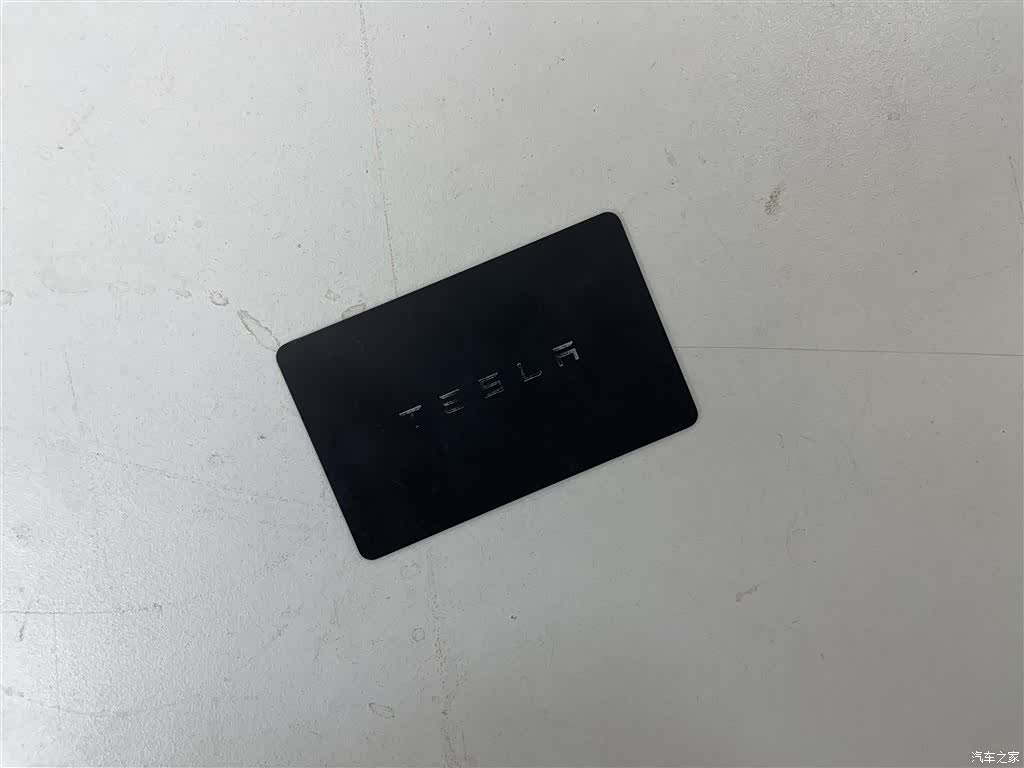 Tesla Model Y, 2023 15