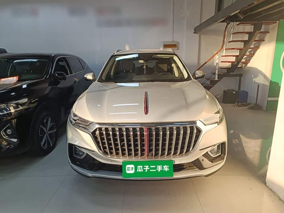 Hongqi HS5