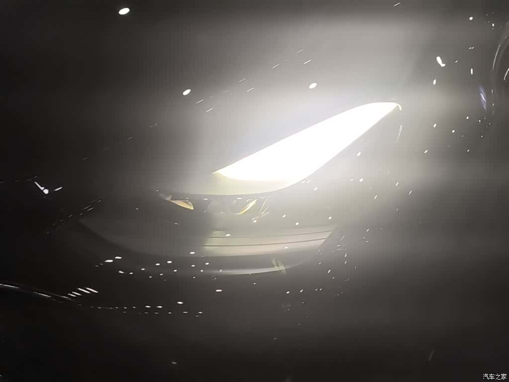 Tesla Model Y, 2022 24