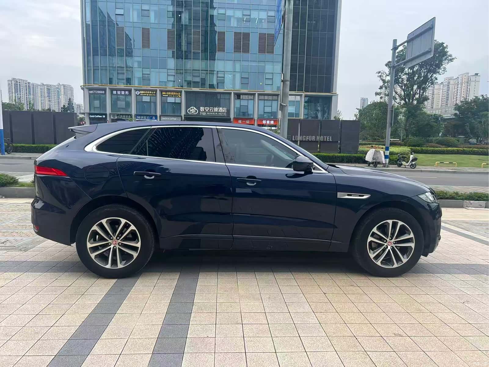 Jaguar F-PACE, 2018 17