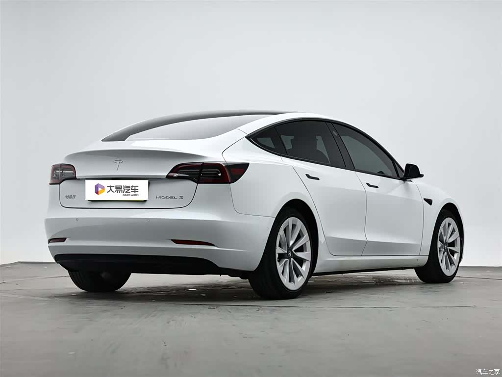 Tesla Model 3, 2021 3